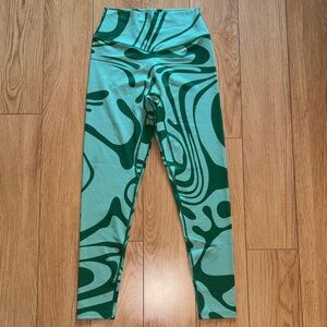 Abstract Green Patterned Women's Leggings